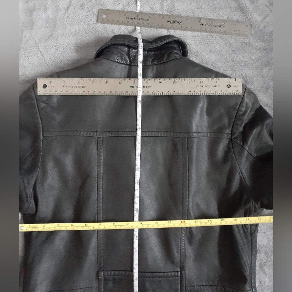 Leather Coat From Danier Canada - Picture 5 of 13